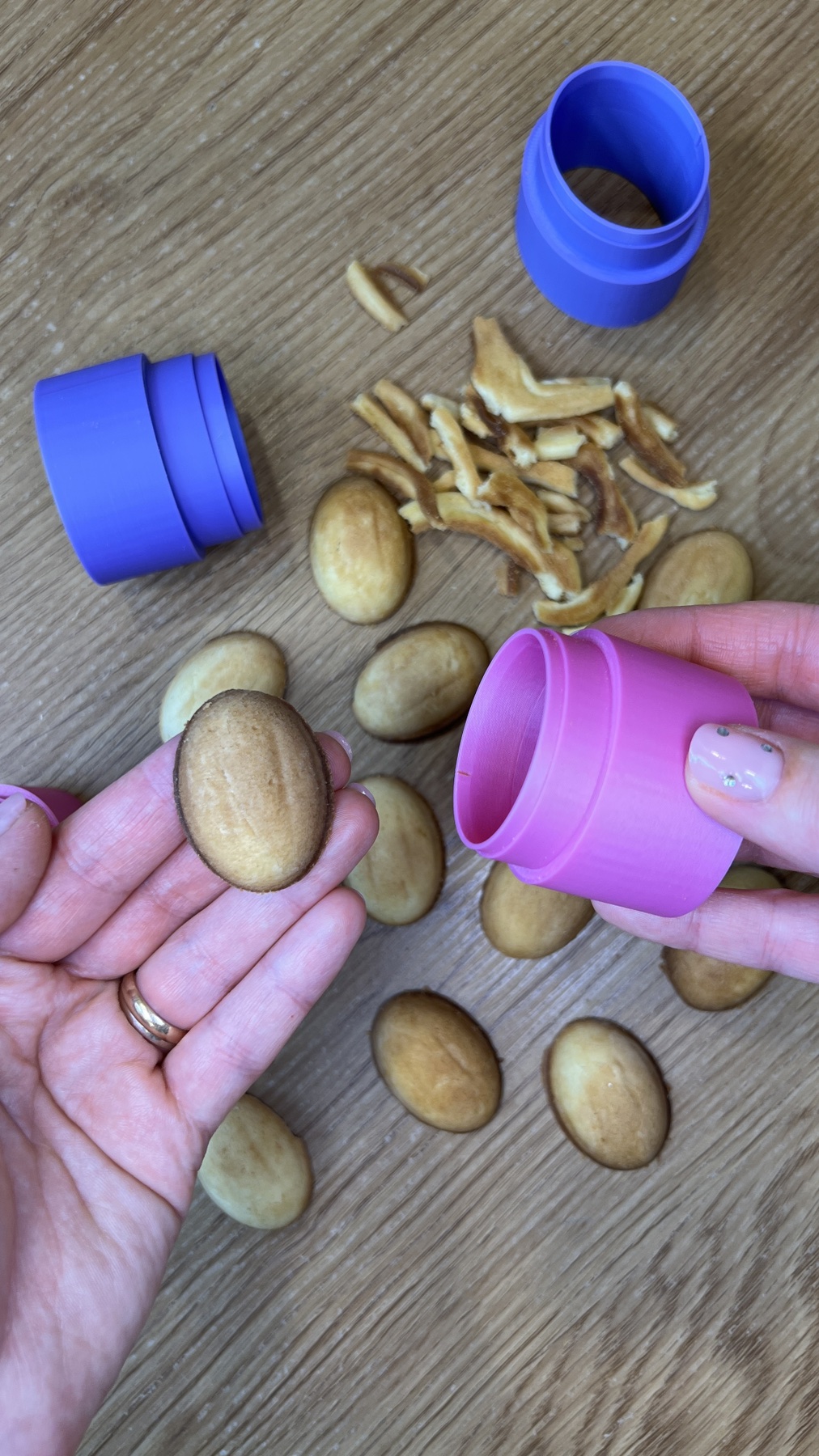 Riešutėlių kraštelių kirtiklis