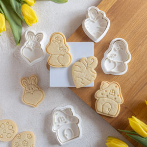 Velykinės sausainių formelės - širdelių tema