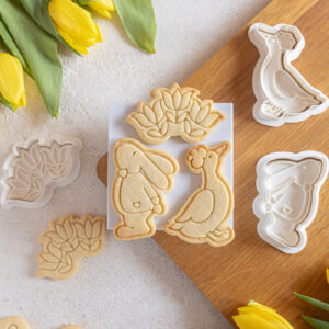 Zuikelis, antis bėgikė ir trys tulpės - sausainių formelės